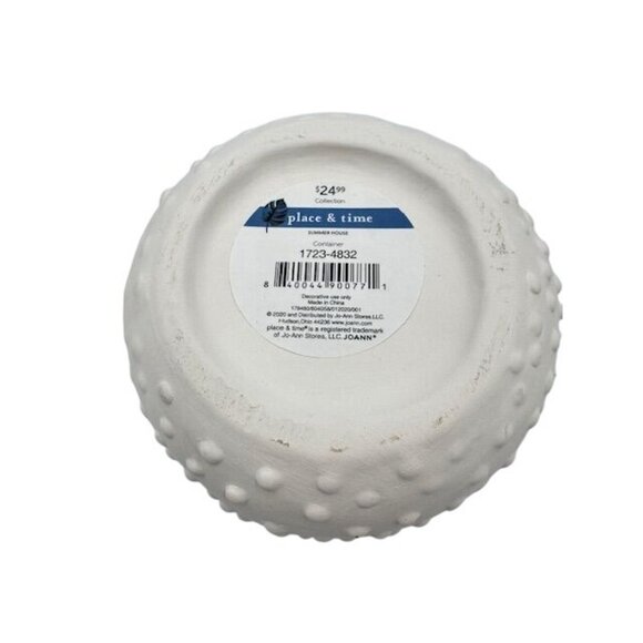 NWT White Textured Round Coral-like Ceramic Vase by Place & Time - Picture 3 of 4